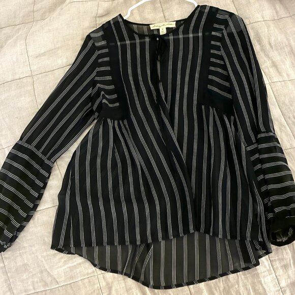 Staring at Stars Small Black and White Sheer Blouse - Picture 2 of 2